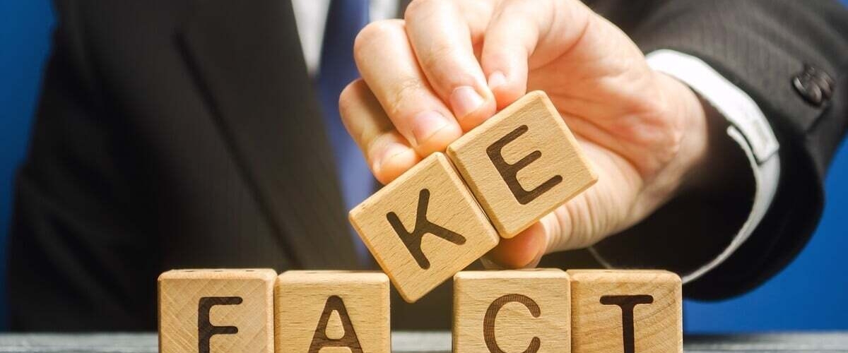 How to spot fake reviews to know if your removalist is trustworthy banner image
